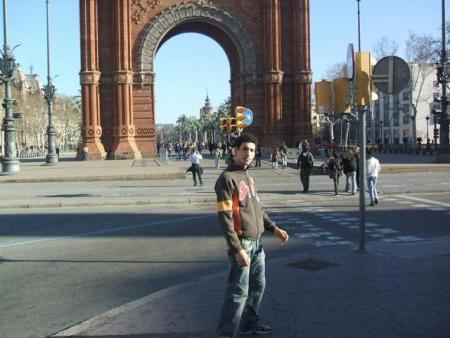 yo en arco de treonfo (barcelona)